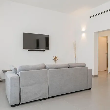 H11 Mia Giardino-parcheggio Daire *